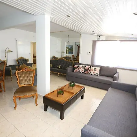 Feriehus Sterika Dream House *